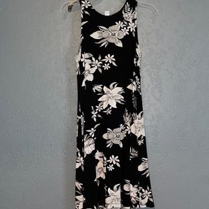 Women’s sleeveless dress.